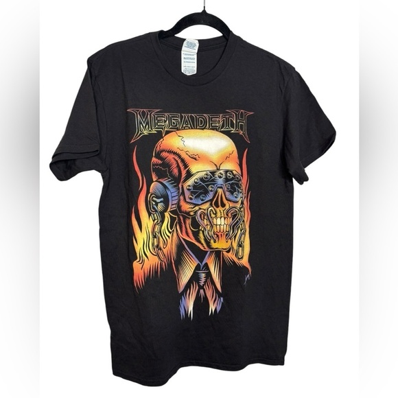 NWT Megadeth T-Shirt Flaming Vic Band Official Black Size Medium - Picture 1 of 9
